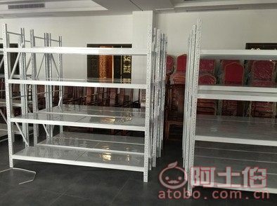 白色耐候货架陈列新标杆 北京世纪腾发打造乳胶漆陈设与施工全案支持